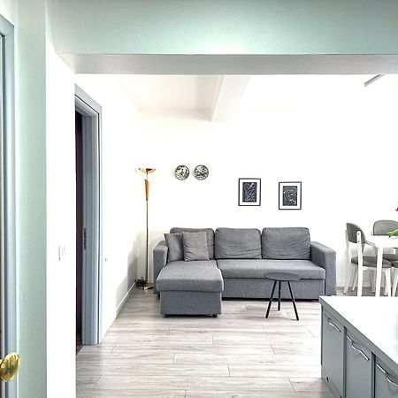 City Center 2Br Apartment Tiranë Luaran gambar